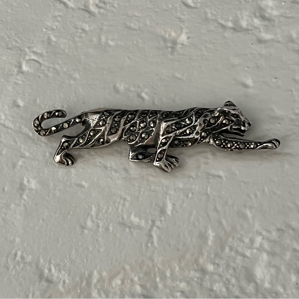 925 PANTHER LEOPARD EXQUISITE Marcasite Sterling Silver Signed Brooch Pin Gift - Picture 6 of 17